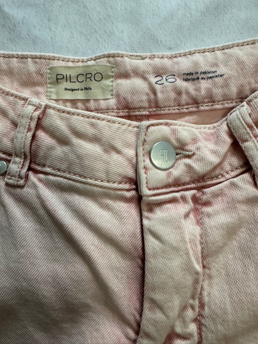 Anthro Pilcro Pink Baggy Wide Leg Cuff Optional Jeans EUC Size 26 Oversized EUC - Picture 6 of 8